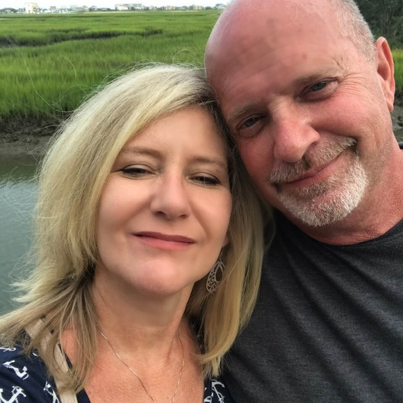 Meet your Posher, Cynthia - Picture 1 of 1